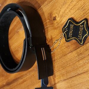 Black Firenze Genuine Leather Belt, Sz 32, NWT